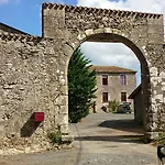 Logis De Riparfonds Frühstückspension 3*