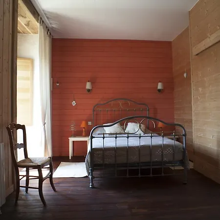Nocleg ze śniadaniem Logis De Riparfonds Bressuire