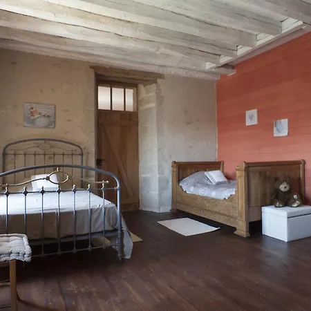 Logis De Riparfonds Bed & Breakfast 3*