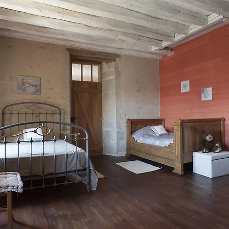 Bed & Breakfast Logis De Riparfonds Bressuire