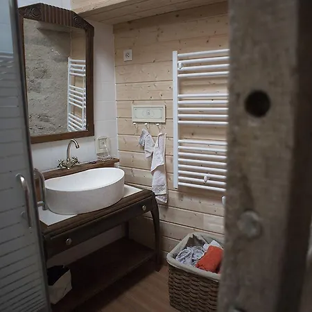 Logis De Riparfonds Nocleg ze śniadaniem Bressuire