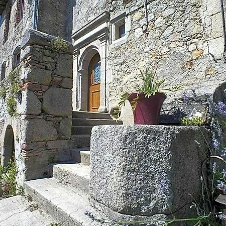 Logis De Riparfonds Nocleg ze śniadaniem